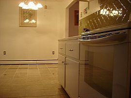 Single Family Home for Rent in Woodbridge, VA (Photo 3 of 4)