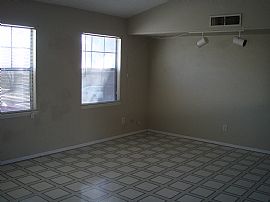 2 Bedroom 1 Bath Duplex in Excellent Location in The Colony, TX