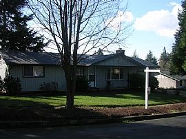 House 3BR, 1.5BA, 1 GAR &gardener in Federal Way, WA