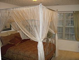 Lake View Home in La Grange, KY (Photo 3 of 6)