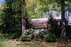 Great Location Super School System  in Manalapan, NJ (Photo 2 of 6)