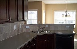 5br/MstrOnMain-Atlanta-5 mi E. on I-20   in Atlanta, GA (Photo 2 of 6)