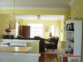 Sunny Golf Course Home in Gainesville, VA (Photo 3 of 4)