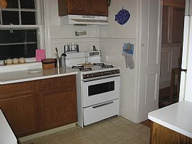 Beautiful Apartment with Lake View in Milwaukee, WI (Photo 5 of 6)