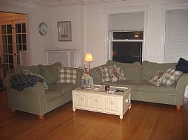 Beautiful Apartment with Lake View in Milwaukee, WI (Photo 6 of 6)