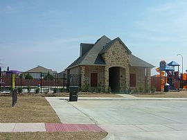 Spacious 3 bedroom in Fort Worth, TX (Photo 5 of 5)