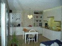 Condominium in Ypsilanti, MI (Photo 4 of 6)