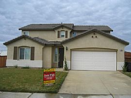 Home For Lease in Beaumont, CA