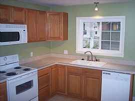 European designed luxury apartment homes in Tyler, TX (Photo 2 of 6)