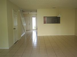 The Best Townhouse In The Area in Lauderhill, FL (Photo 2 of 6)