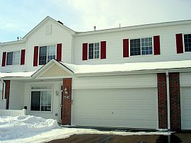 Cozy townhome in Elk River built in 2006 in Elk River, MN