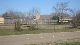 Luxurious Home on 2.5 acres in Seagoville, TX (Photo 4 of 4)