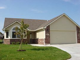 Housing in Country Club Community in Wichita, KS