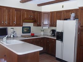 Big and Spacious, lots of privacy, quiet in Huntington, NY (Photo 6 of 6)