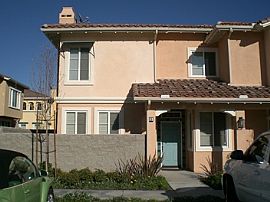 Beautiful 1 1/2 yr NEW Townhouse in Simi in Simi Valley, CA