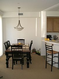Beautiful 1 1/2 yr NEW Townhouse in Simi in Simi Valley, CA (Photo 4 of 4)