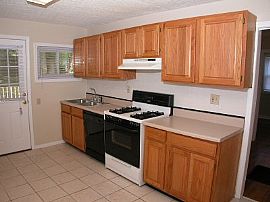 Cute home in HOT Kirkwood!!Available Now in Atlanta, GA (Photo 4 of 6)