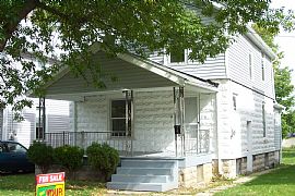Immaculate 3 BR, 2-sty in Marion, OH (Photo 2 of 3)