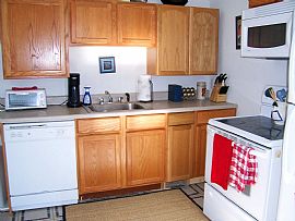 Cute Bungalow with back yard  in Denver, CO (Photo 5 of 6)