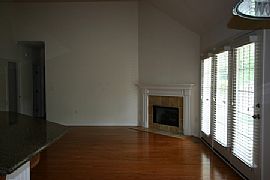 Beautiful luxurious home for lease in Huntsville, AL (Photo 3 of 6)