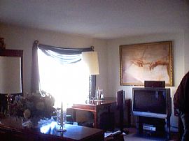 Nice Main Level Condo in Charlottesvle, VA (Photo 3 of 4)