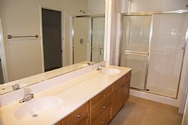 AVAILABLE NOW, central location in Indio, CA (Photo 4 of 4)