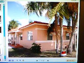 Nice Duplex in North Miami Beach, FL (Photo 4 of 4)