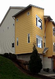 Amazingly nice 3 bedroom 2.5 bath condo in Newcastle, WA