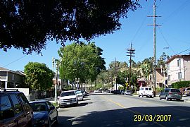 2 Story, 4 Bedroom House 4 Rent in Los Angeles, CA (Photo 3 of 3)