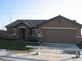 New brand singel family home in Visalia, CA (Photo 4 of 6)