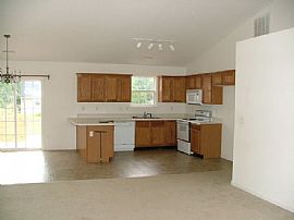 Beautiful Home in Greer in Greer, SC (Photo 3 of 3)