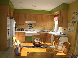 Beautiful Spacious Otay Ranch Home in Chula Vista, CA (Photo 2 of 6)