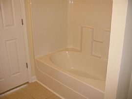 Never Lived in 3BR 2.5BA Richmond Hill in Richmond Hill, GA (Photo 5 of 6)