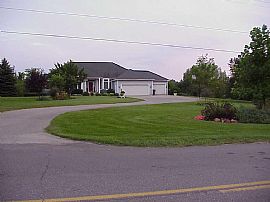 Beautiful Executive Home in Holland, MI