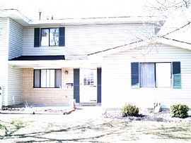 Excellent 3 BR/2Bath Town Home for Rent in Schaumburg, IL