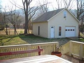Beautiful Single Family Home in Huntsville, AL (Photo 3 of 4)