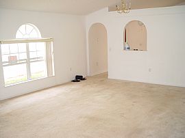 Centrally Single Family house in Orlando, FL (Photo 3 of 6)