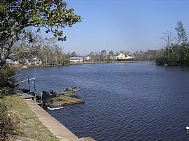 "RIVER SERENE" VACATION HOME in Biloxi, MS (Photo 3 of 6)