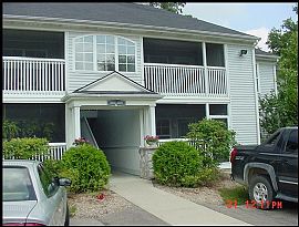 Fenton Condo- Great Location! in Fenton, MI