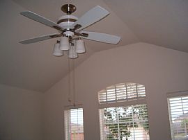 Cozy House in a Quiet Town in Burleson, TX (Photo 4 of 6)