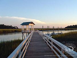 Beautiful Beaufort Townhome in Beaufort, SC (Photo 4 of 6)
