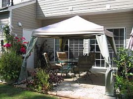 Amazing/Clean Townhome - Great Location in Alpharetta, GA