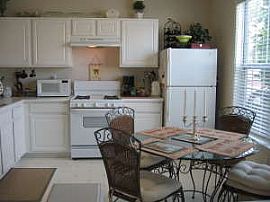 Amazing/Clean Townhome - Great Location in Alpharetta, GA (Photo 3 of 4)