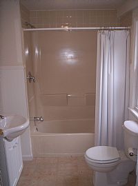 2 Story 4 Bedroom Single Family Home in Hammonton, NJ (Photo 4 of 6)