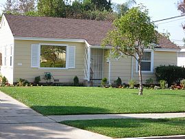 3 BED / 2 BATH VERY SPACIOUS FAMILY HOME in Santa Ana, CA (Photo 2 of 5)