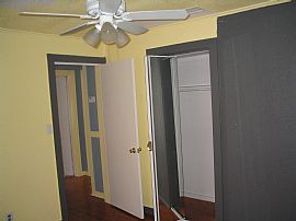 Beautiful Beach Dwelling in Treasure Island, FL (Photo 4 of 6)