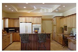 2 homes-Elegant Country w/ Tuscan Flair in Berry Creek, CA (Photo 2 of 6)