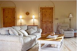 2 homes-Elegant Country w/ Tuscan Flair in Berry Creek, CA (Photo 3 of 6)