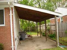 3 Bedroom Single Family Home in Hampton, VA (Photo 2 of 4)