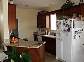 BEAUTIFUL 2006 CUSTOM HOME in California City, CA (Photo 5 of 6)